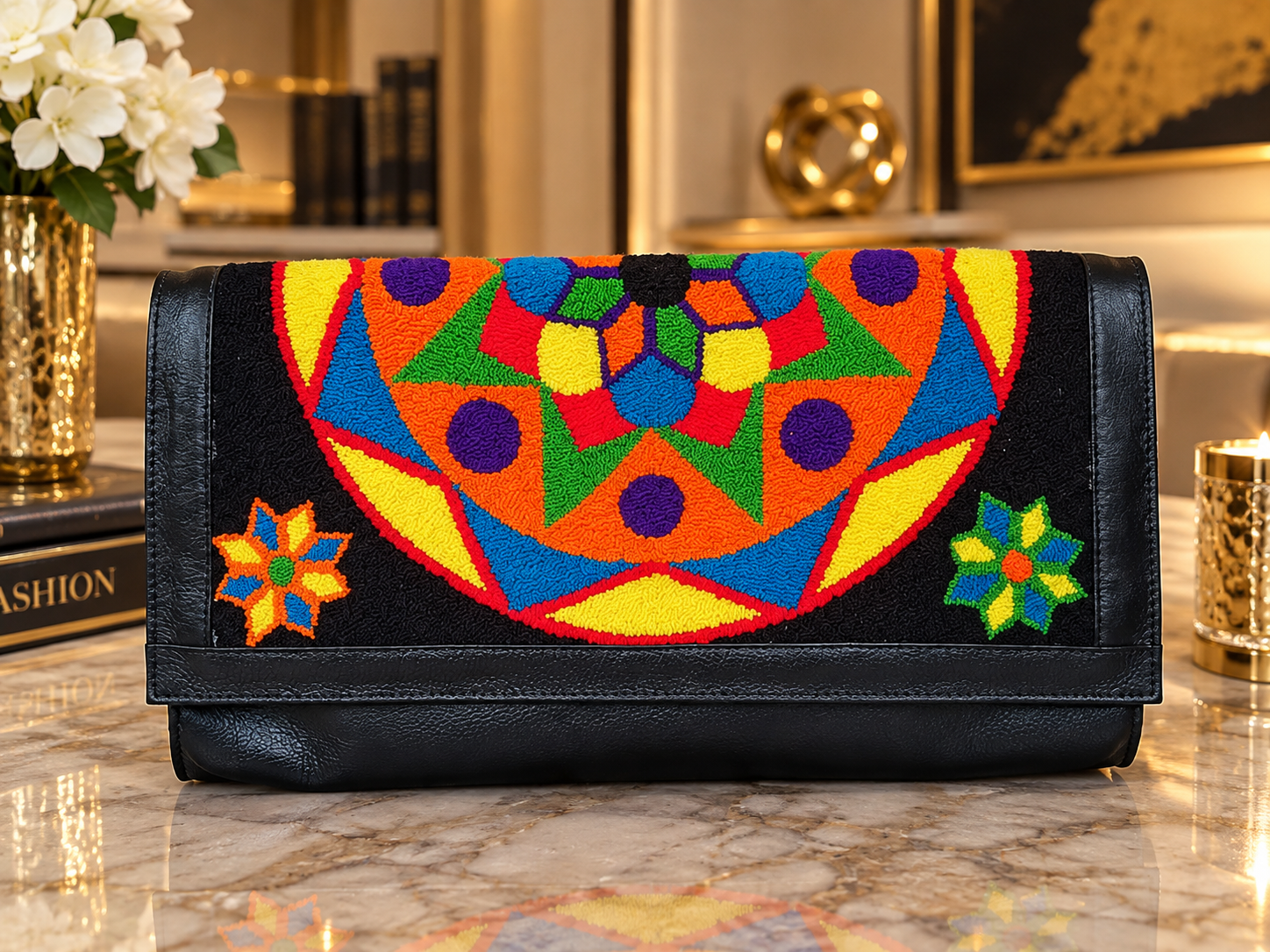 Bolso en Cuero Vacuno con Tapizado Wayuu